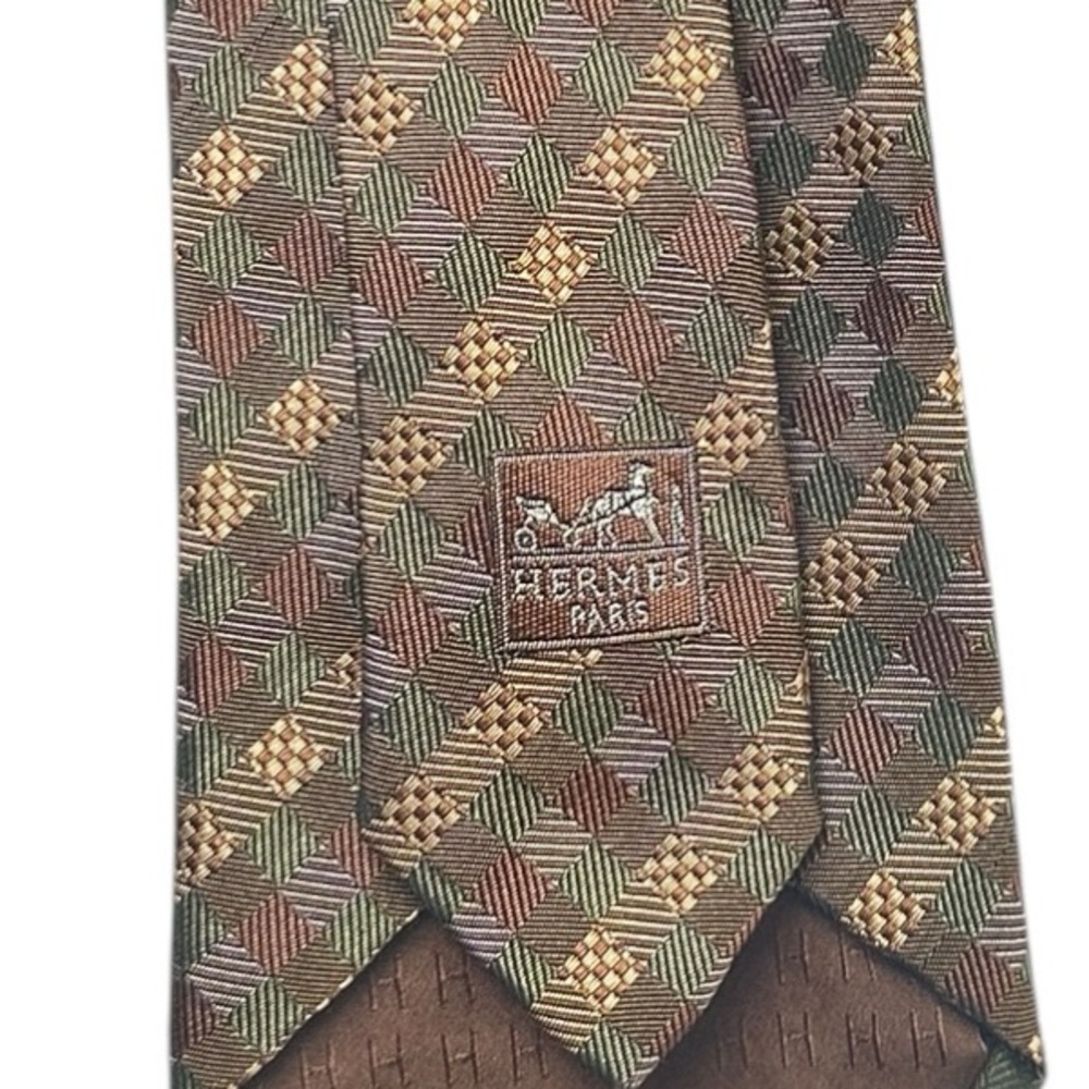 Hermès Paris Silk Tie Brown Gold Geometric Pattern Made in France Authentic - Picture 16 of 17